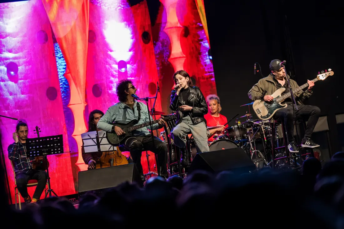 Una noche para cantar juntos